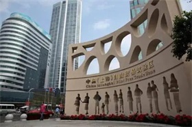 美国提案风波未停，千亿药企“自救”